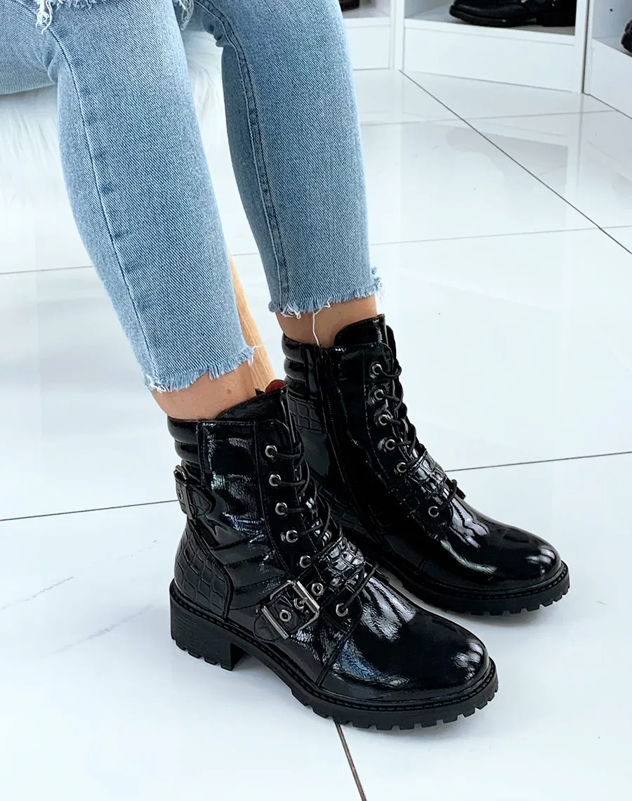 Bottines noires vernis matelassé avec lanières effet croco