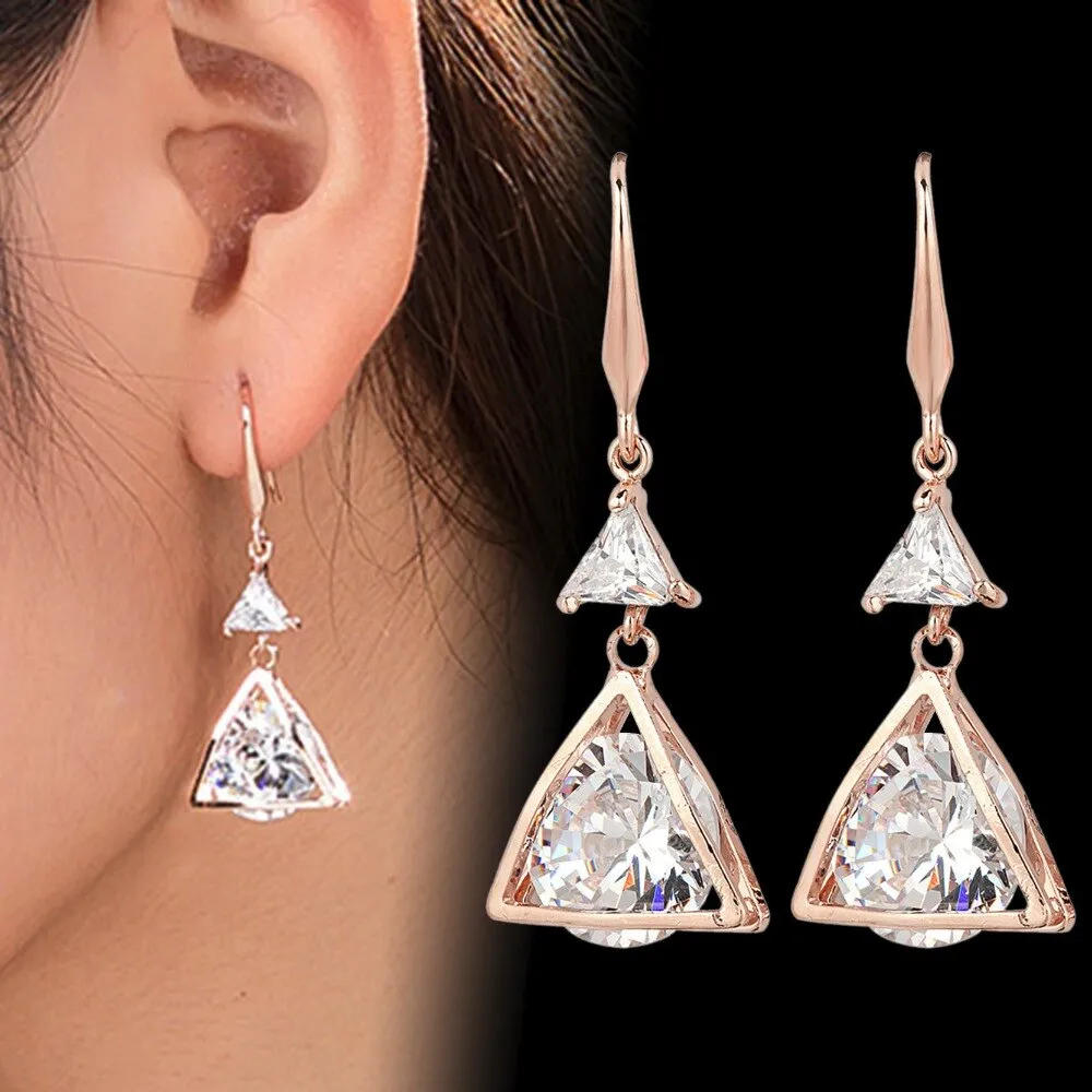 Boucles d'oreilles forme pyramidale pour femmes