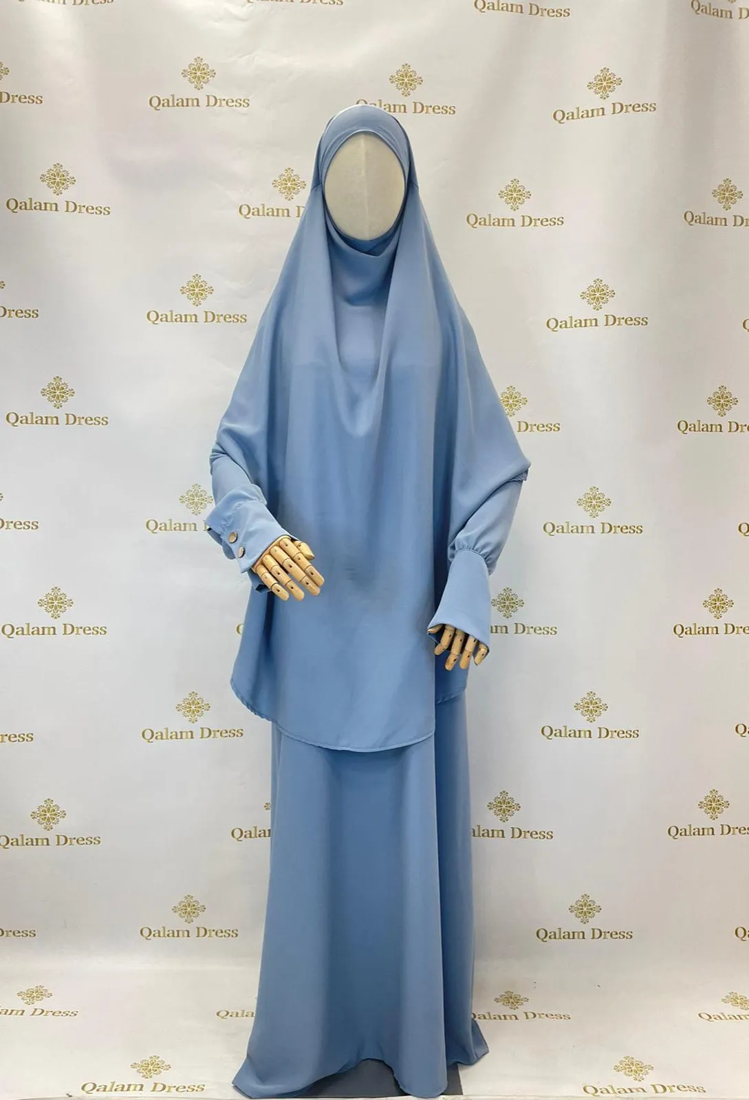 Ensemble khimar abaya soie de médine - boutons dorés