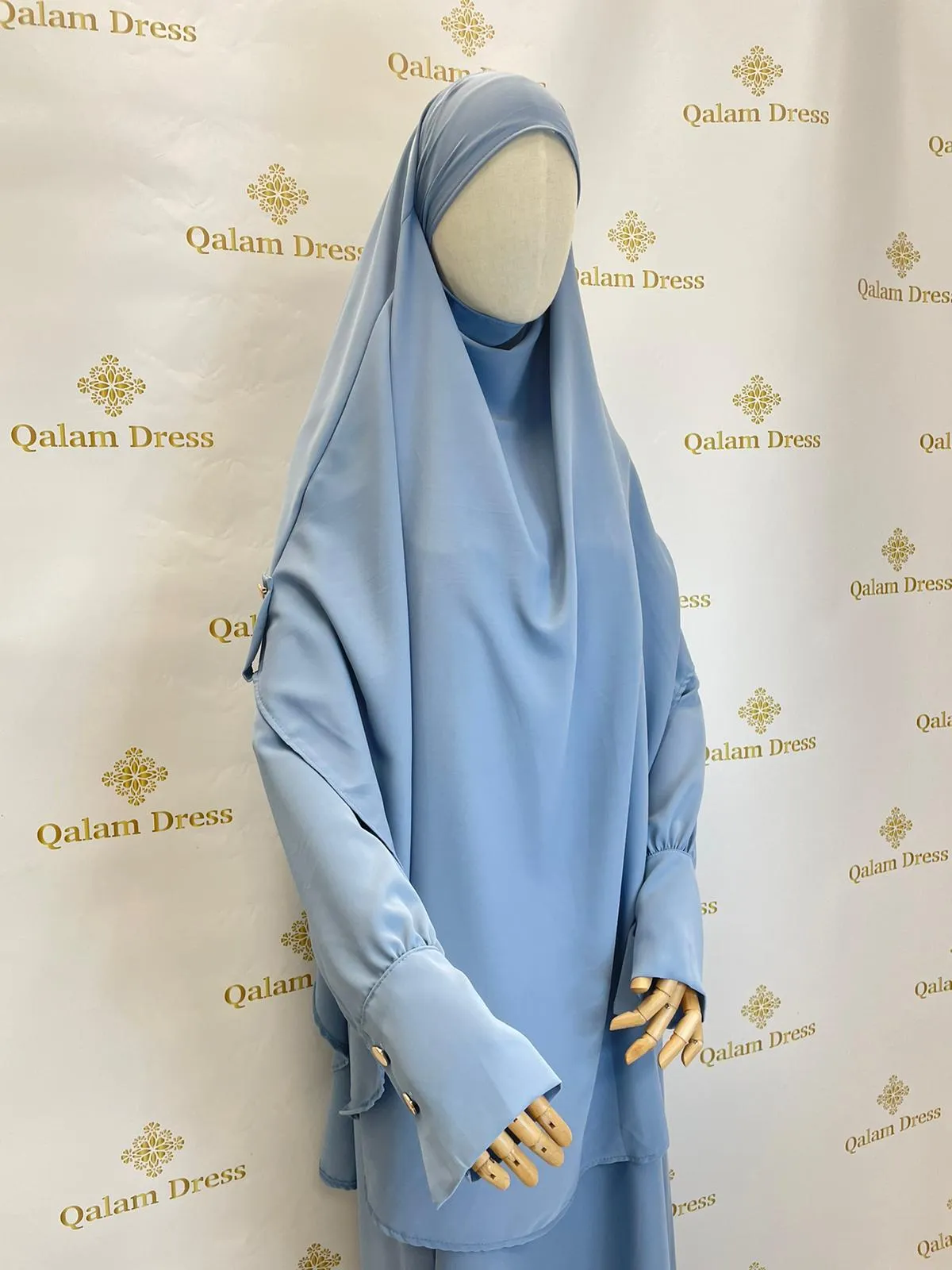 Ensemble khimar abaya soie de médine - boutons dorés