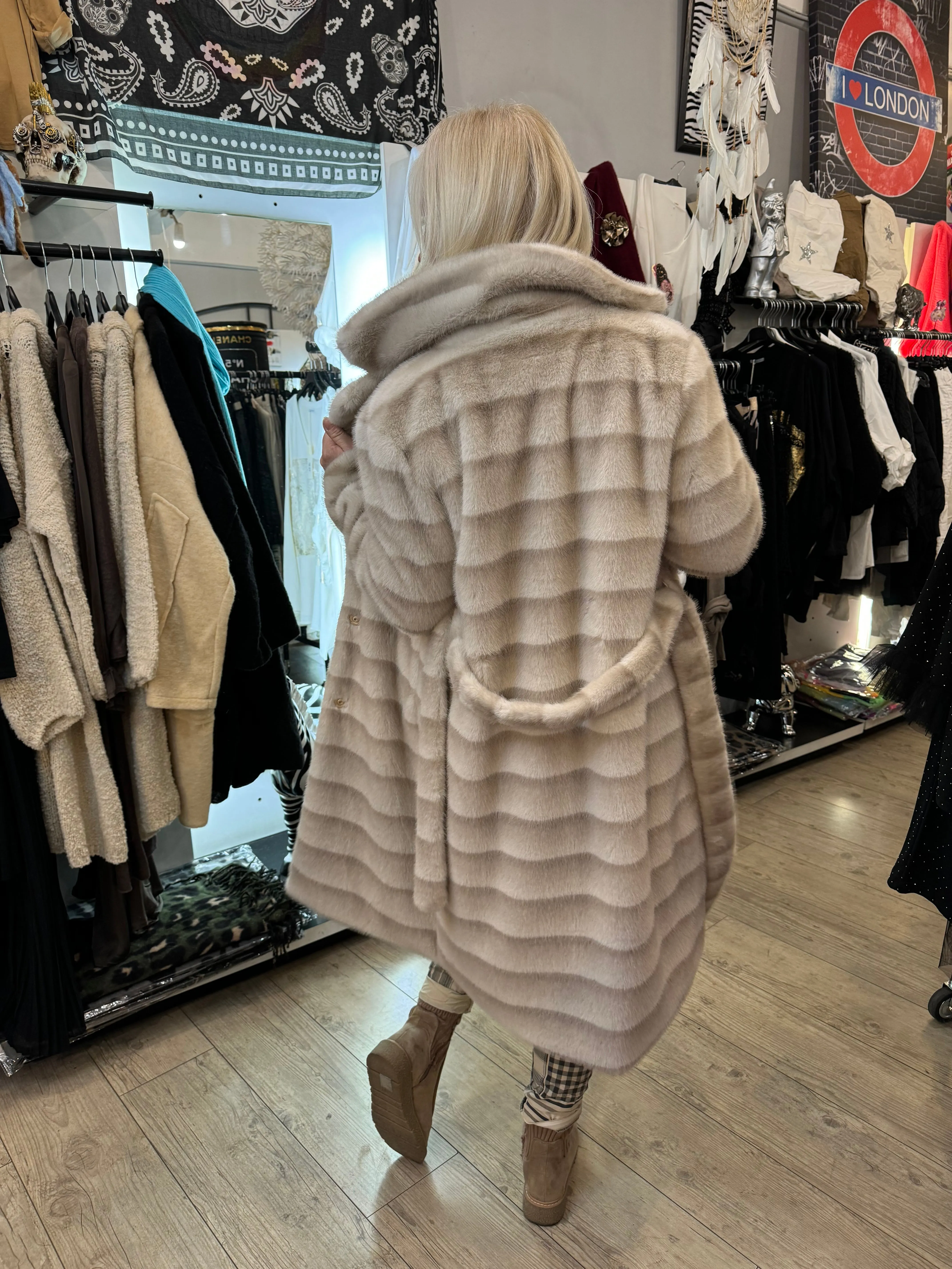 Manteau fausse fourure beige