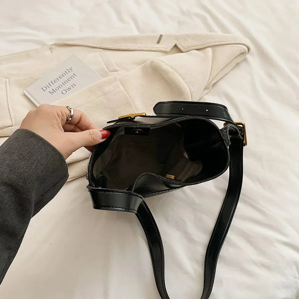 Novalyn - Petit sac à bandoulière en cuir lisse