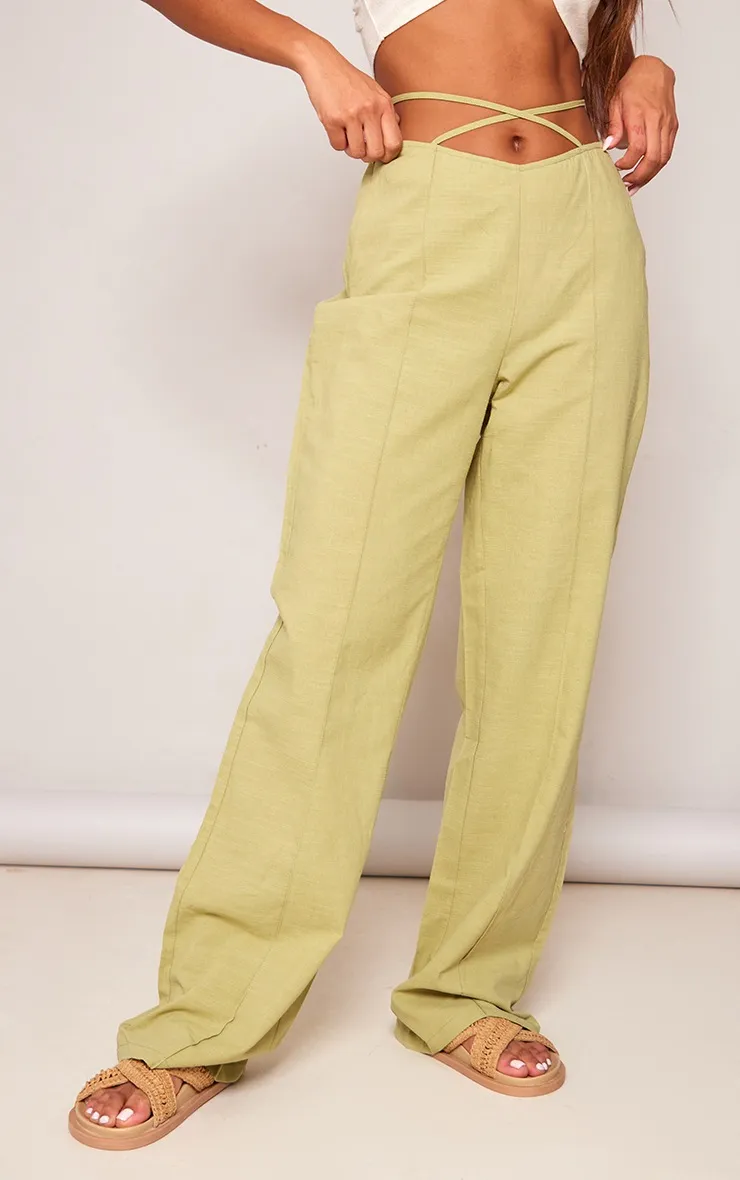 Pantalon droit à pinces vert olive pâle effet lin noué