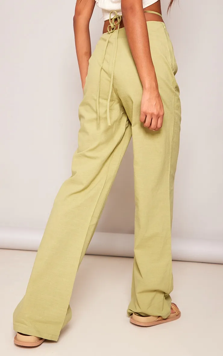 Pantalon droit à pinces vert olive pâle effet lin noué