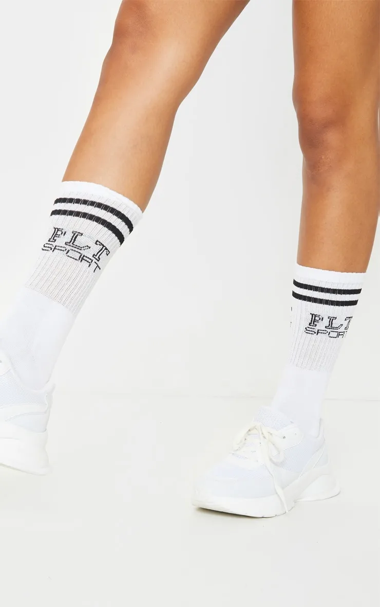 PRETTYLITTLETHING Chaussettes de sport blanc éclatant