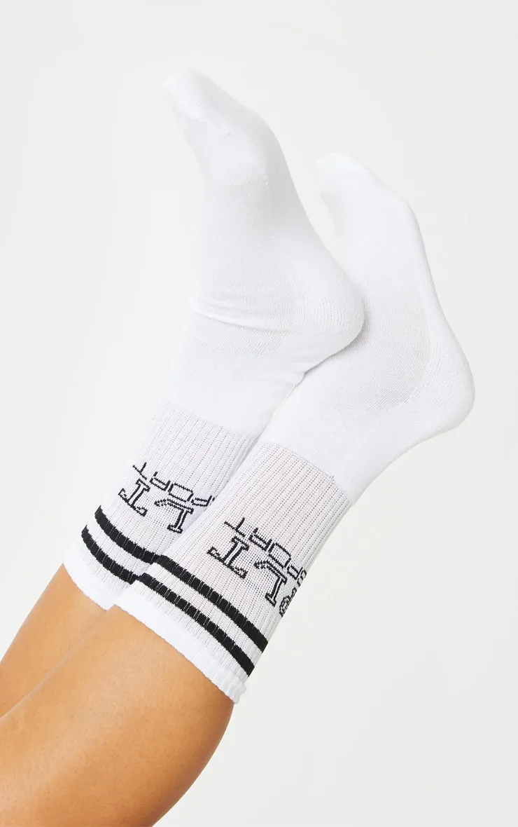 PRETTYLITTLETHING Chaussettes de sport blanc éclatant