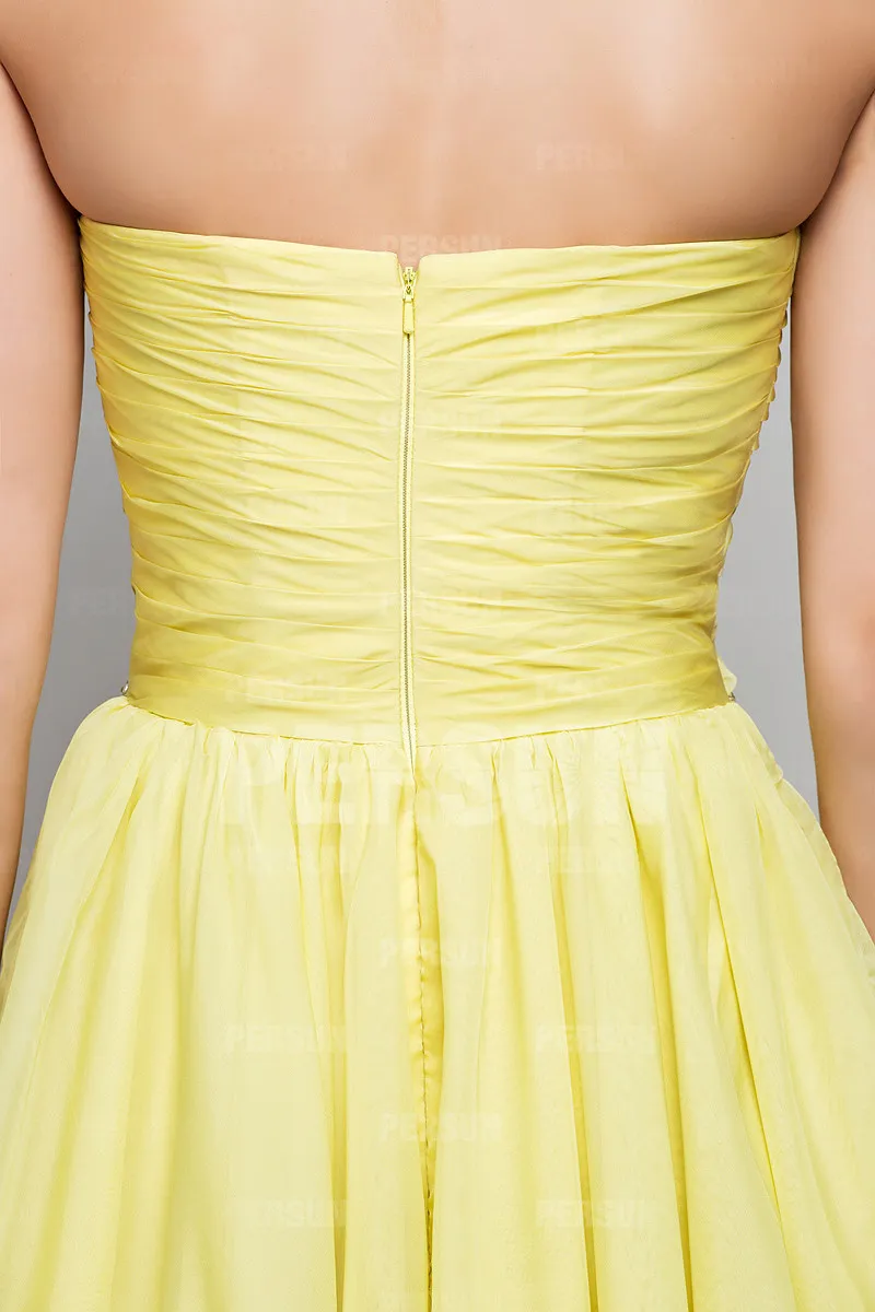 Robe jaune de bal courte bustier coeur jupe bouffante