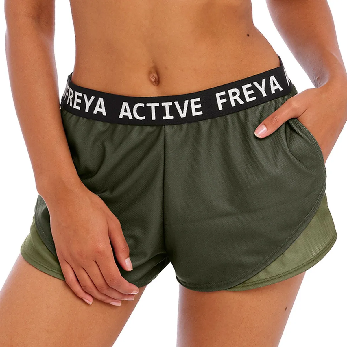 Short de sport Player khaki de Freya Active