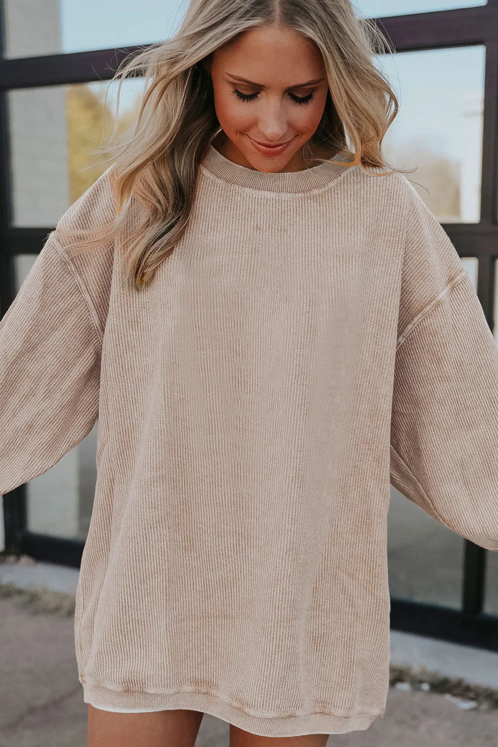 Sweat oversize en velours ctelé abricot